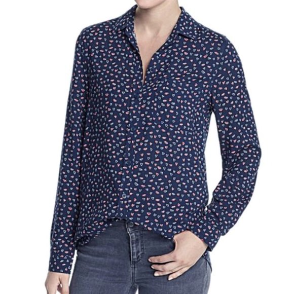 beachlunchlounge Tops - beachlunchlounge Kiss Hearts Print Shirt Medium